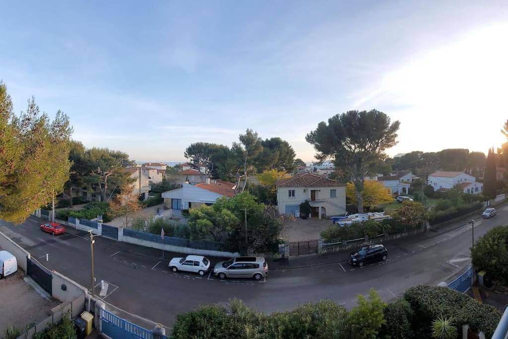 Lou Beach Home 75 M2 A 300 M De La Plage Avec Vue Mer La Ciotat Luaran gambar